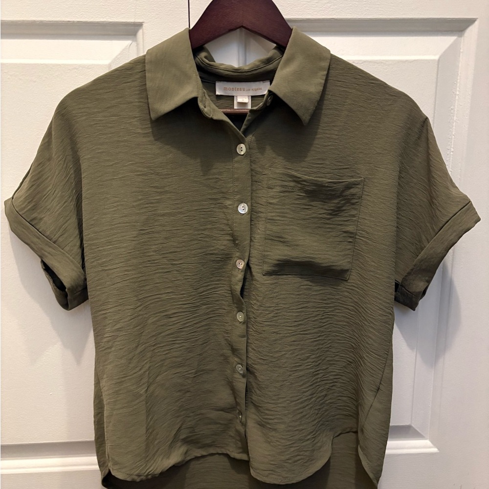 Monteau Khaki Button-Up Blouse
